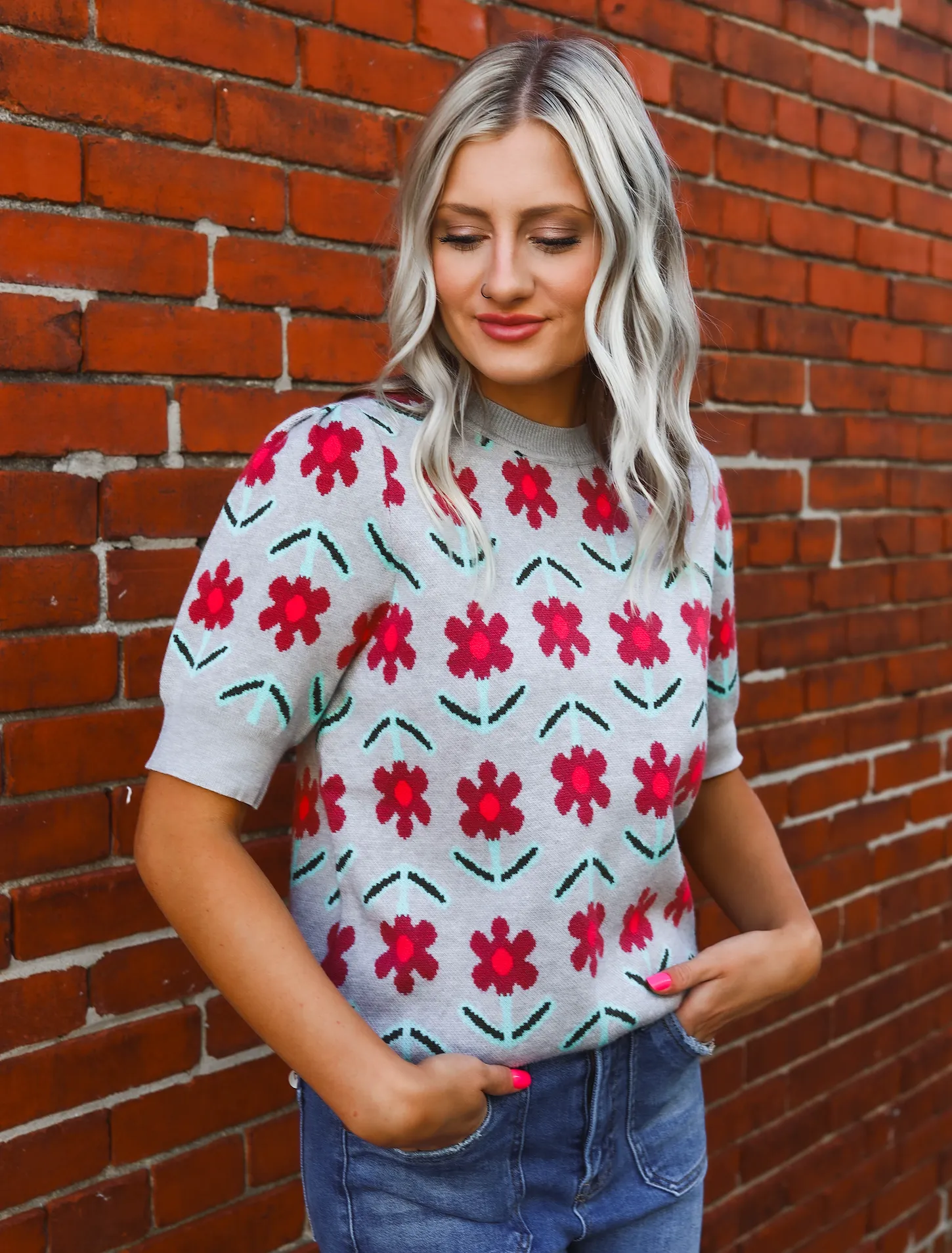 Short Sleeve Floral Knit Sweater