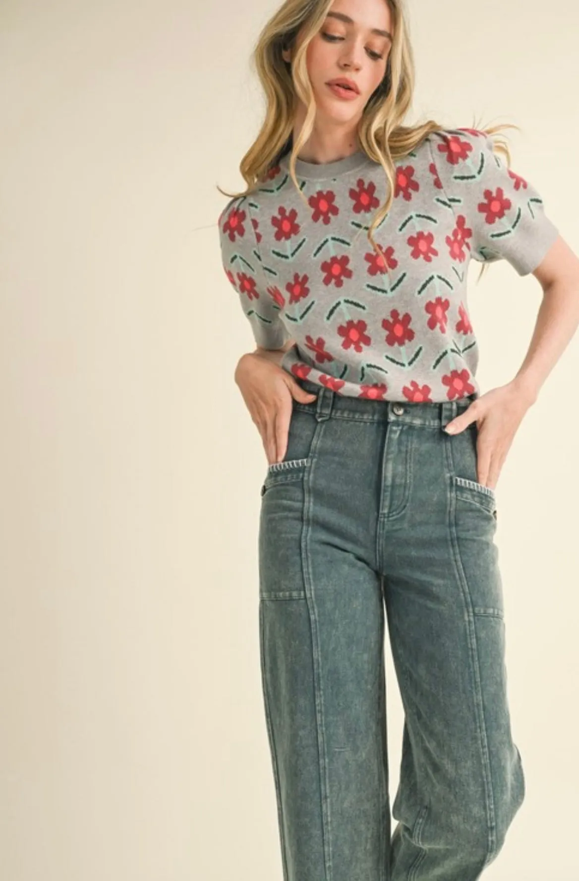 Short Sleeve Floral Knit Sweater